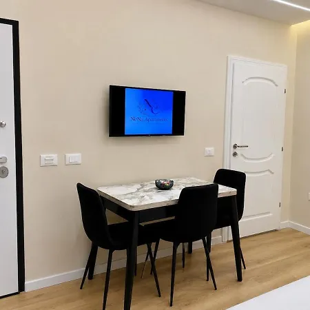 Nena Apartment's Cozy Modern Διαμέρισμα Τίρανα